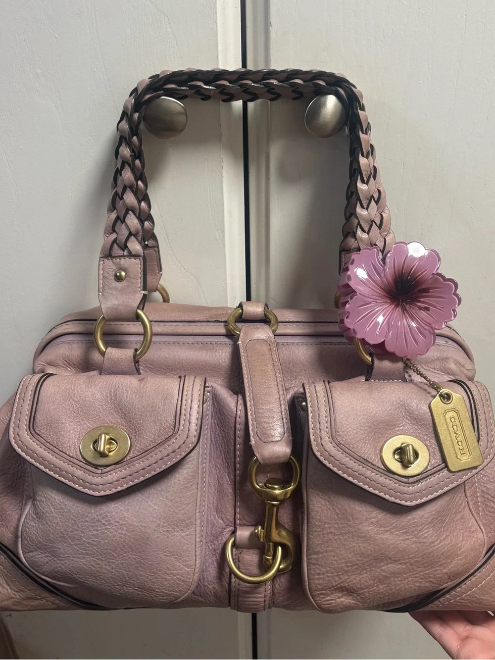 Authentic rare 2005 coach Daphne dr satchel in lilac leather